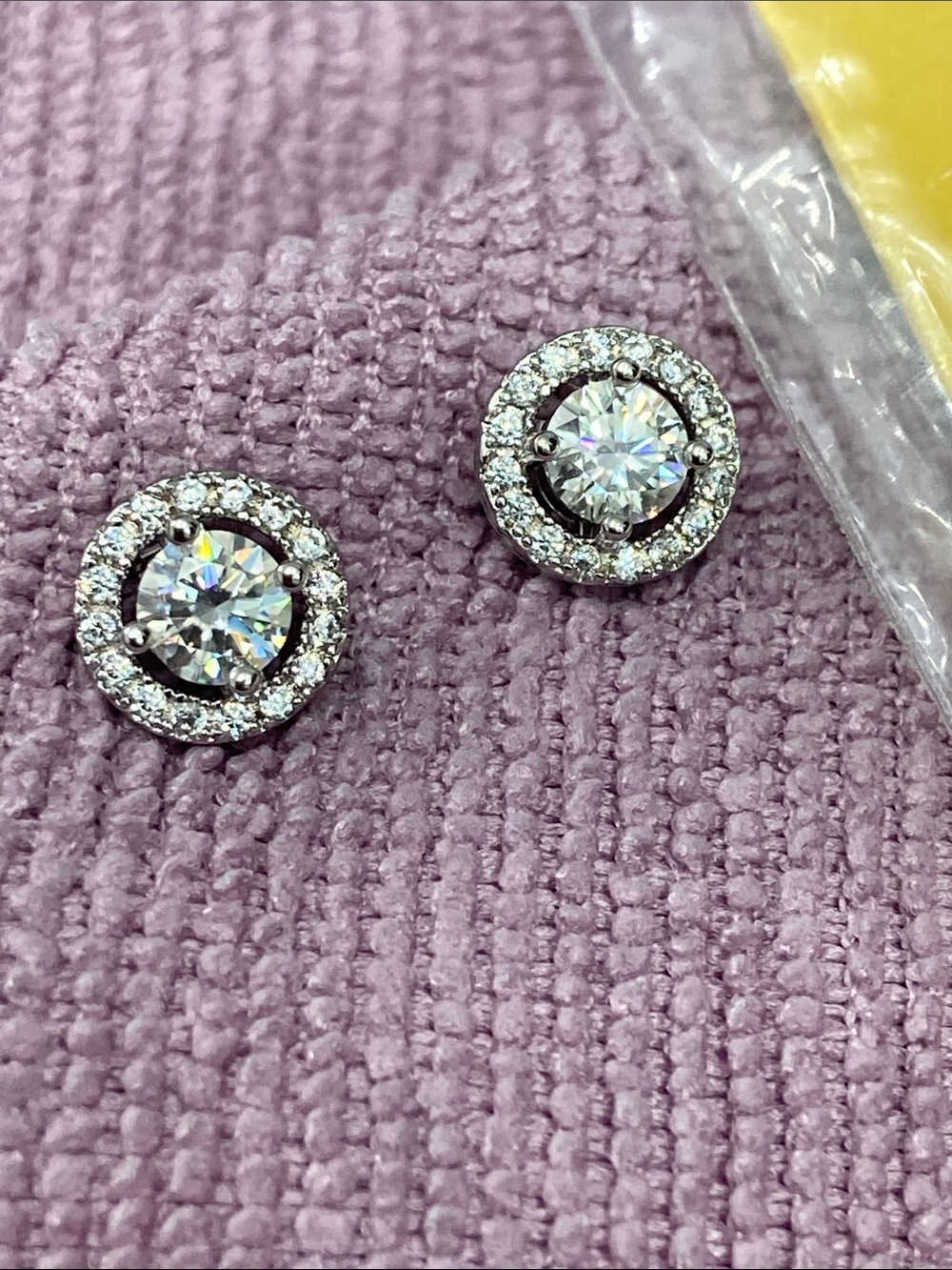 Moissanite 1 Ct Circle Stud Earrings
